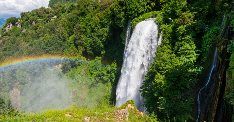 offerta-umbria-2-giorni-alla-cascata-delle-marmore-da-34e-a-testa
